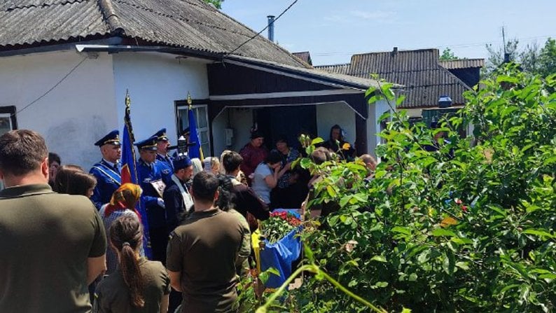 Похороны нацгвардейца, которого сбил судья на блокпосте в Киеве