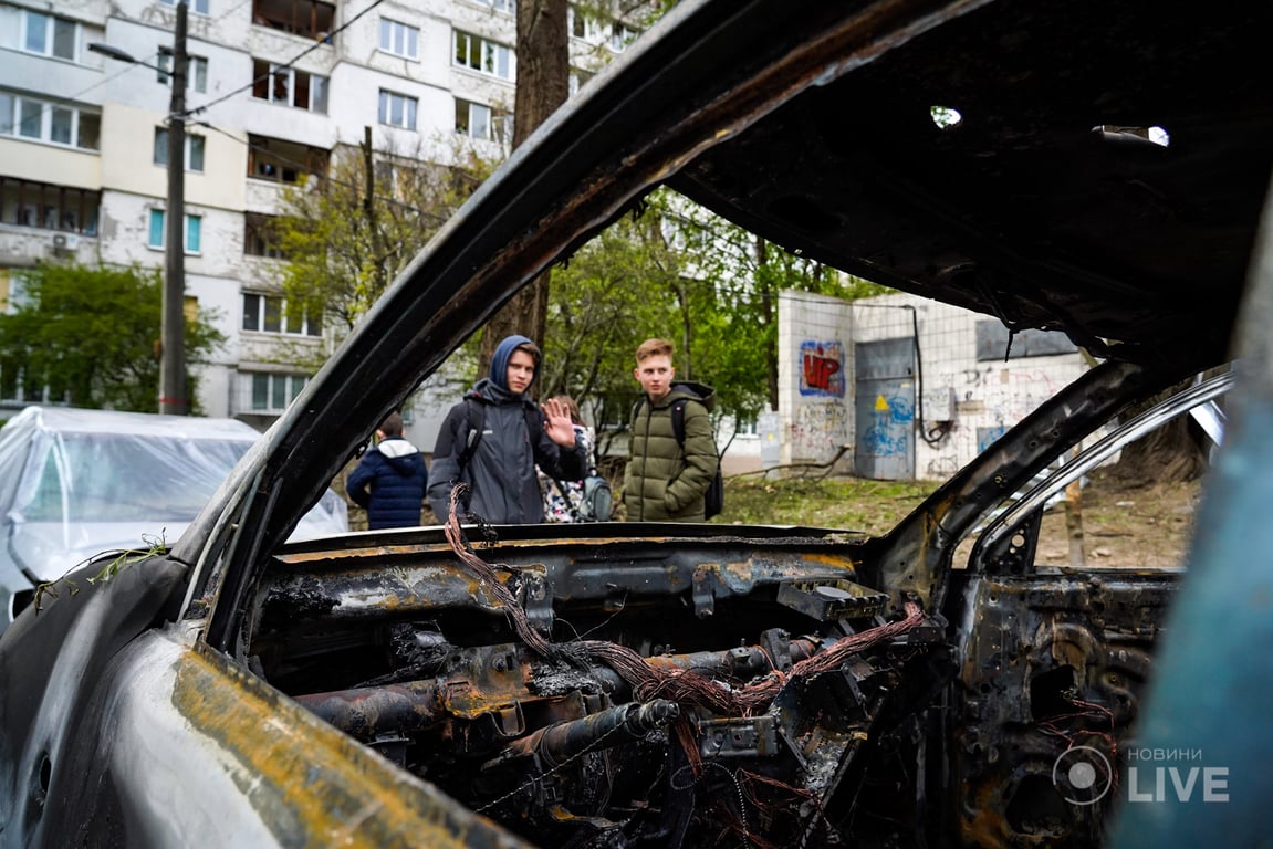 наслідки падіння уламків дрону Київ 8 травня