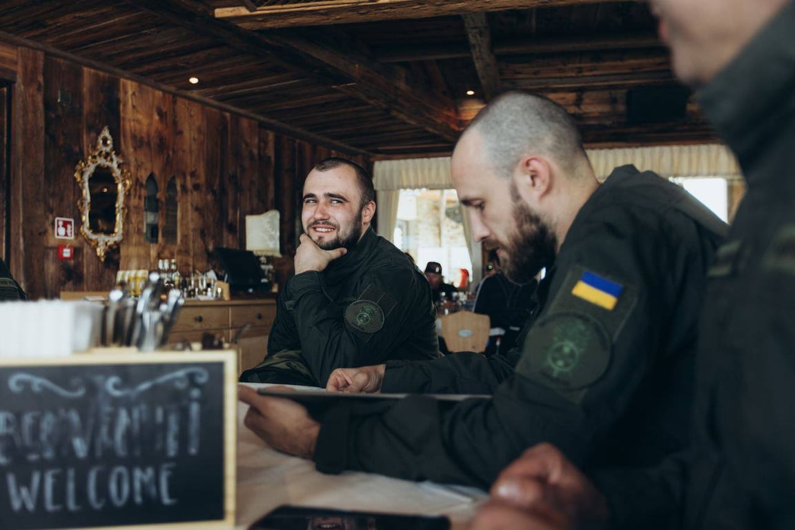 Поранені українські воїни лікуються у Європі