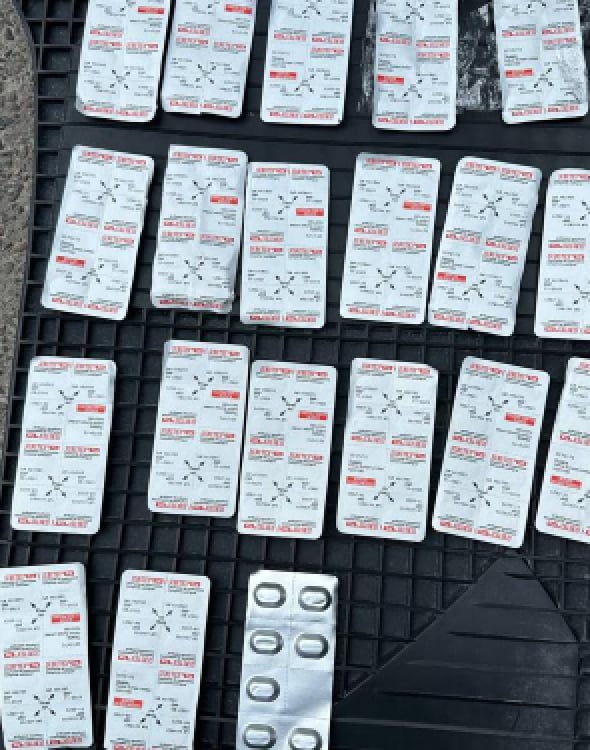 Вилучені наркотичні таблетки. Фото: Нацполіція Львівщини