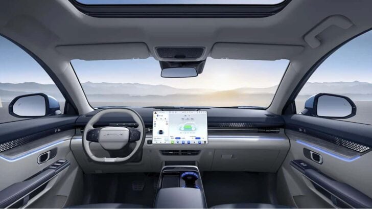 Автомобиль Jetour Dasheng i-DM в Китае