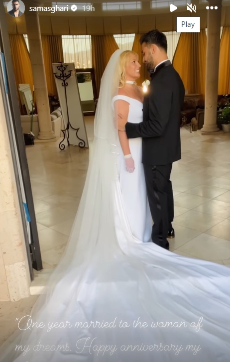 Муж Бритни Спирс поздравил ее с первой годовщиной свадьбы - фото 2