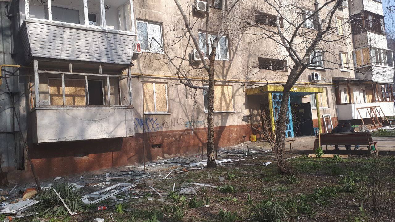 Ремонт обстріляного будинку у Запоріжжі