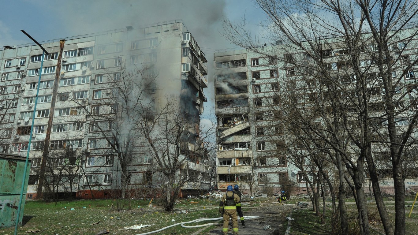 В ЗСУ розповіли, якою зброєю росія атакувала будинки у Запоріжжі