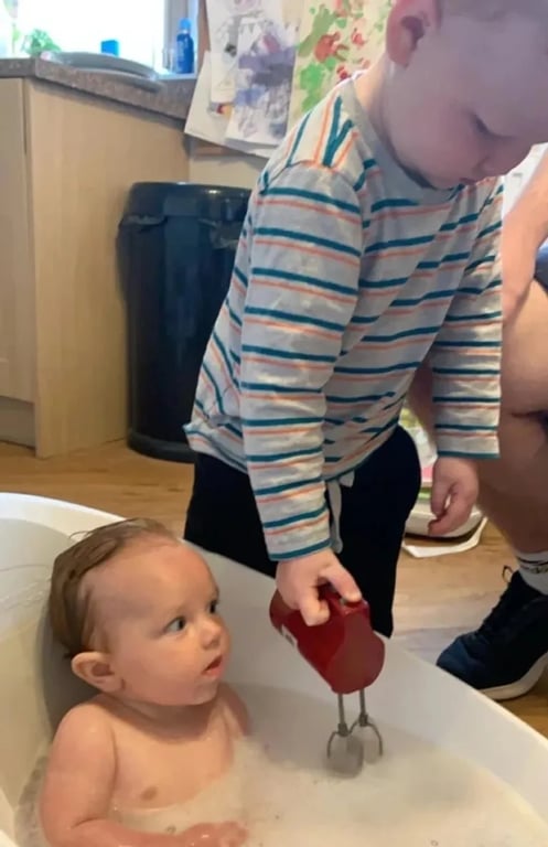 Курйозне фото дитини