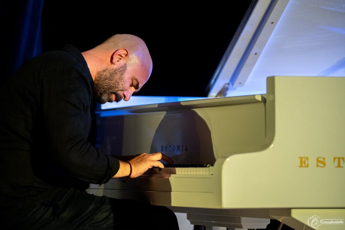 На концерті пам'яті в Одесі зібрали кошти для захисників - фото 2