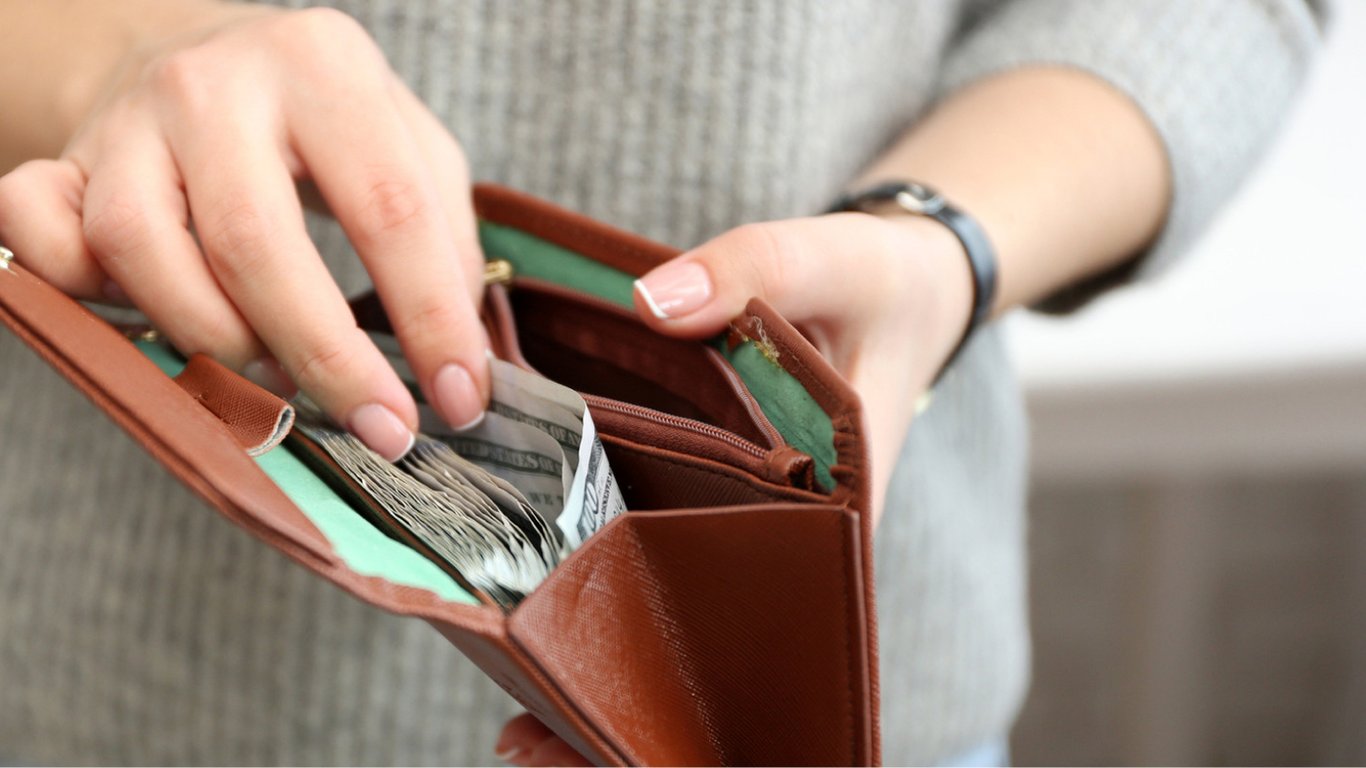 Зарплати в Україні  — мінімалку можуть підвищити до 9,2 тис. грн