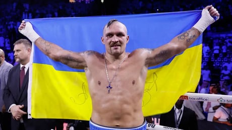 Александр Усик