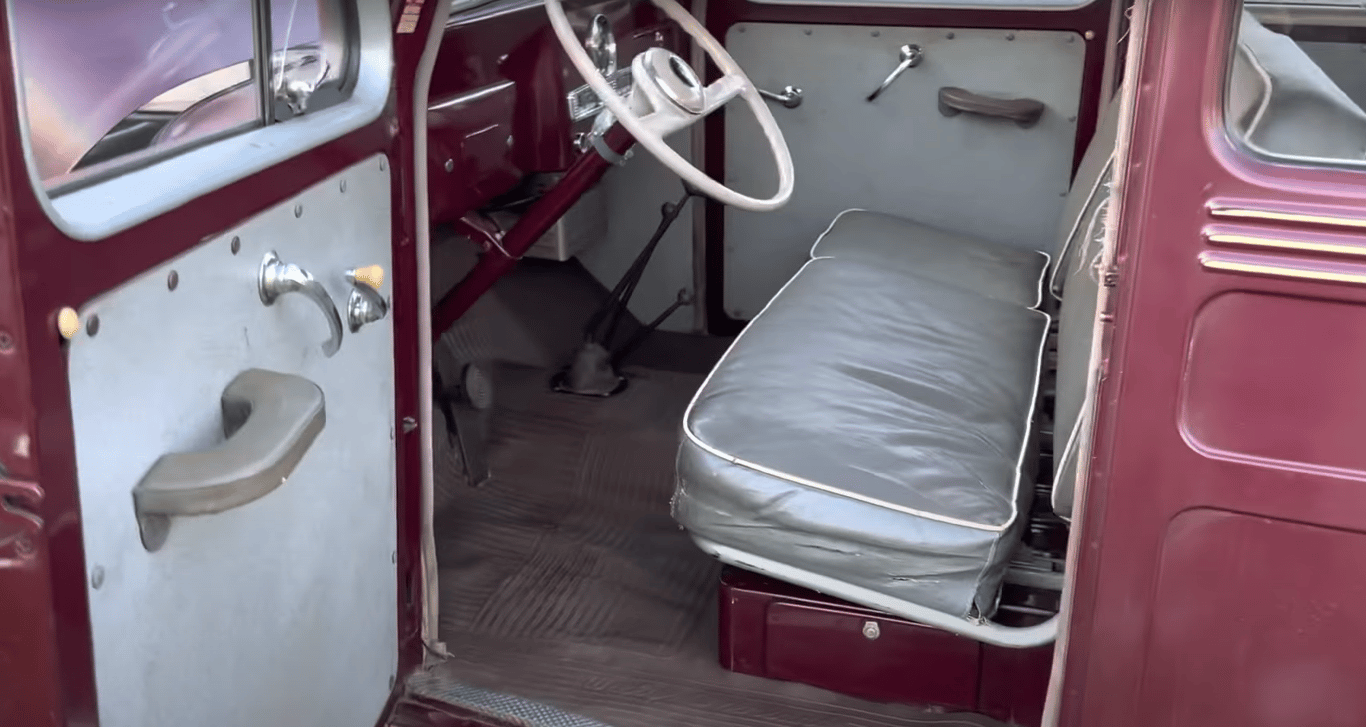 Позашляховик Willys Jeep Wagon