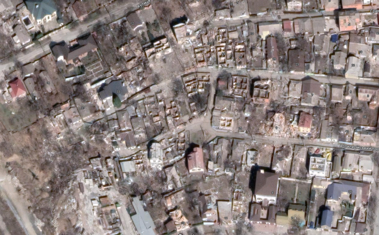Знищені житлові квартали Маріуполя
