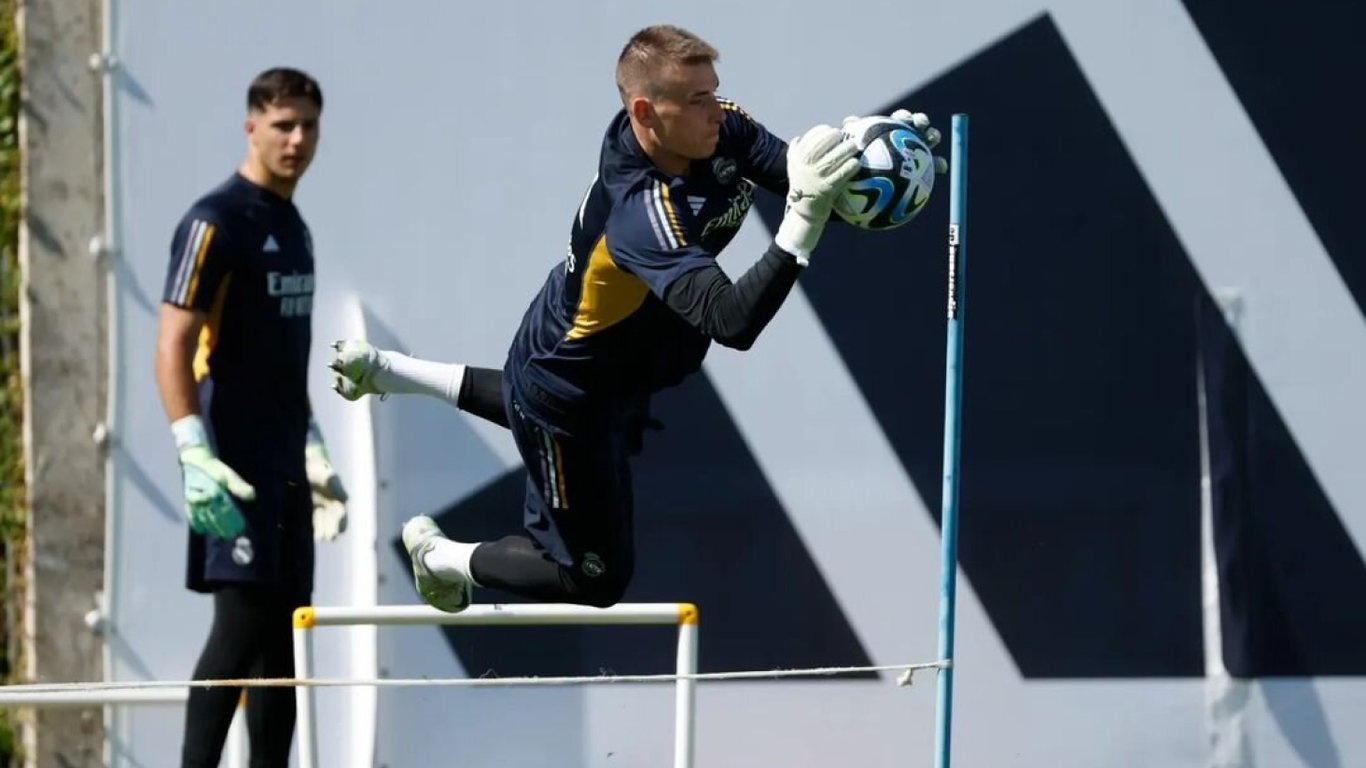 Андрій Лунін