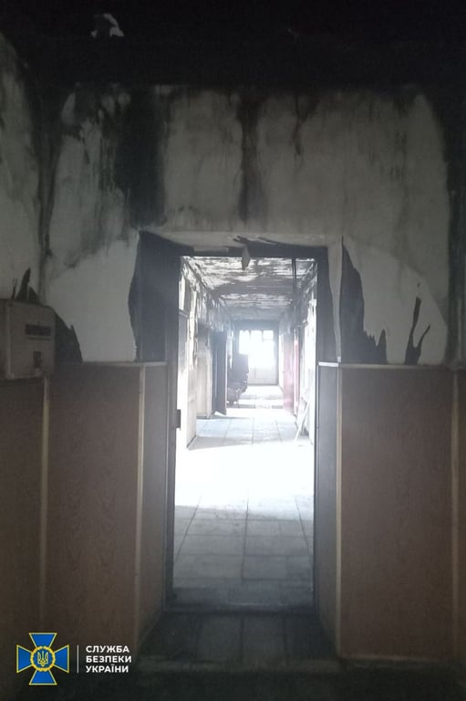 Поврежденное здание пожарной части