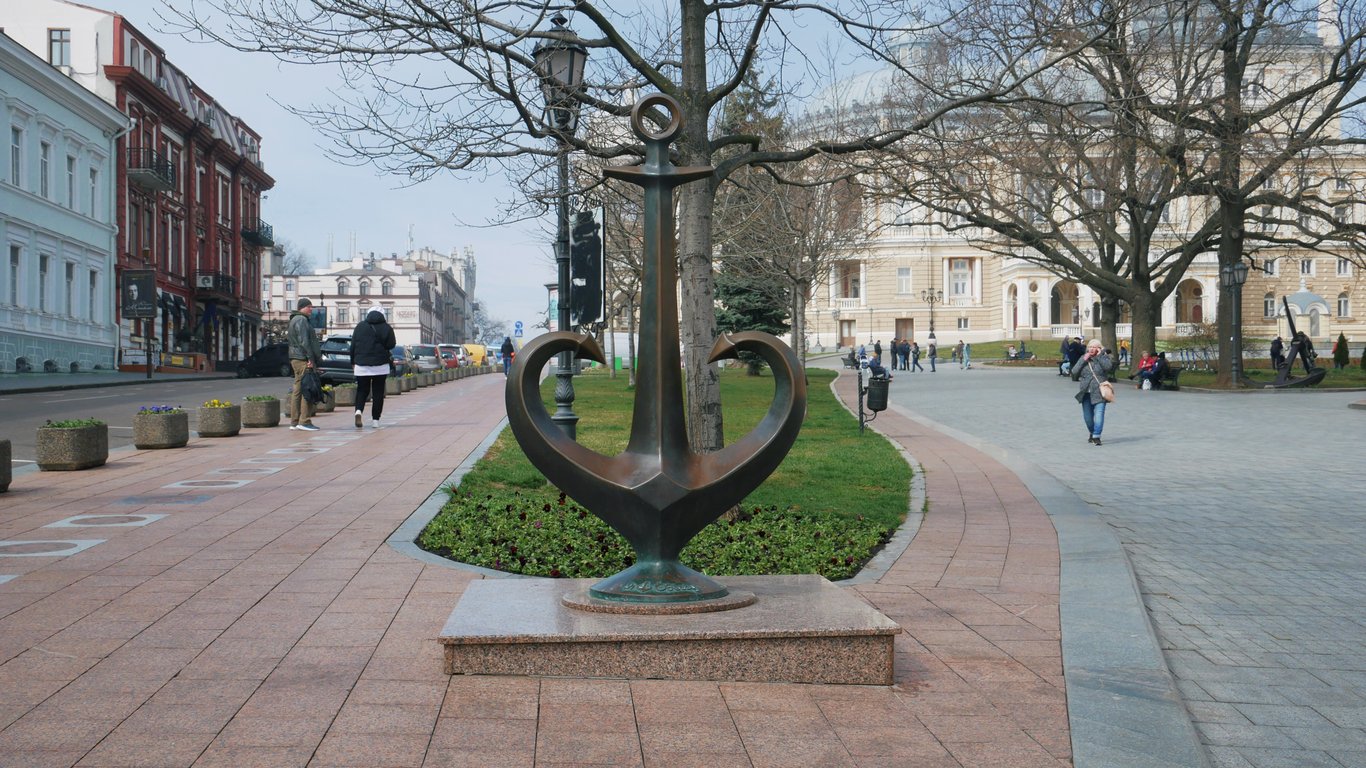 Пам'ятник якір у Одесі