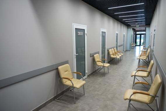 Отстроенное медицинское учреждение под Киевом