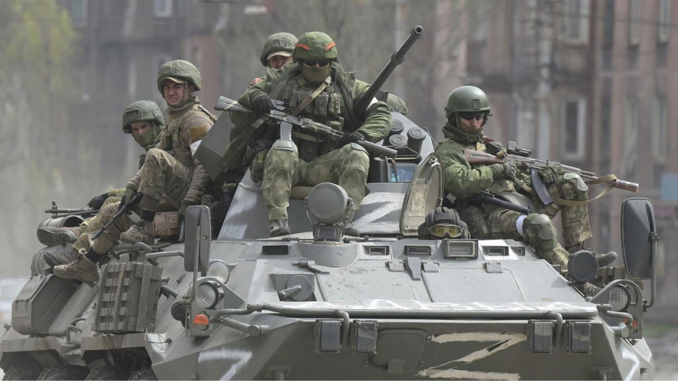 В Мариуполь начали прибывать российские войска из Донецка
