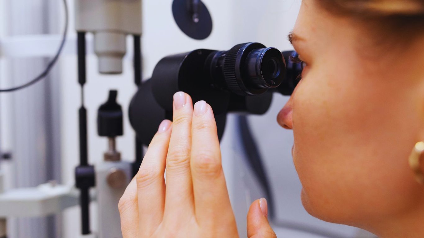 офтальмолог