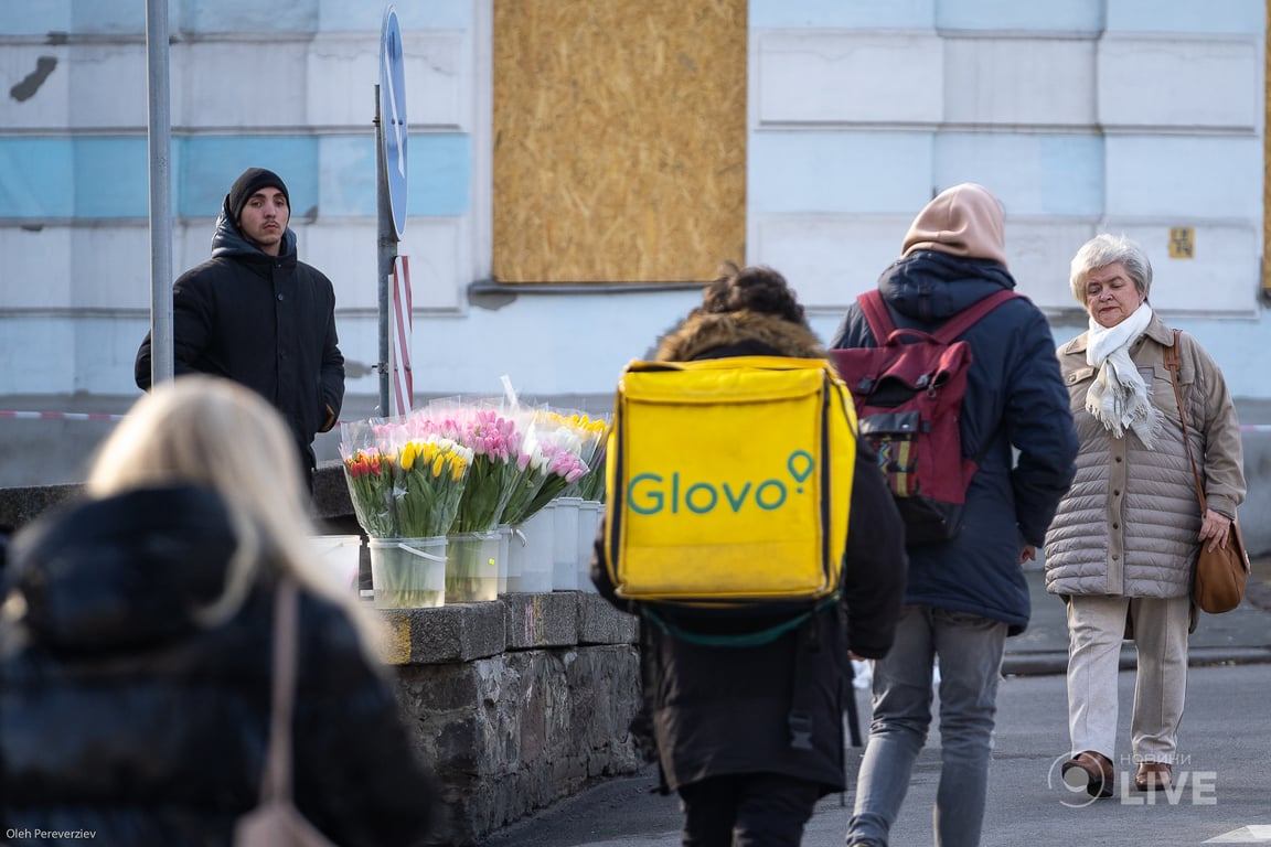 тюльпани 8 березня