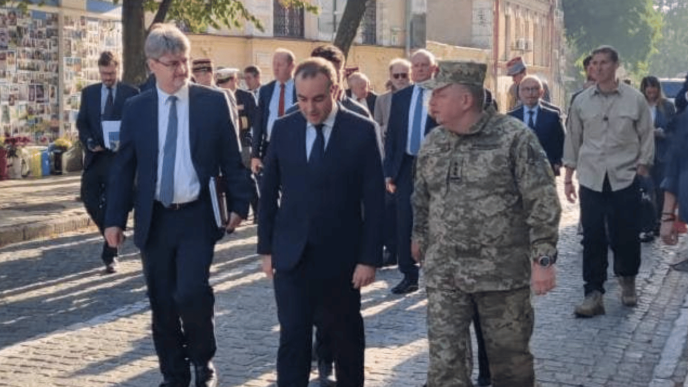 До України прибув міністр оборони Франції