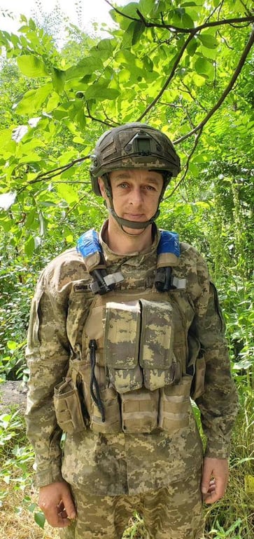 Водій бронемашини