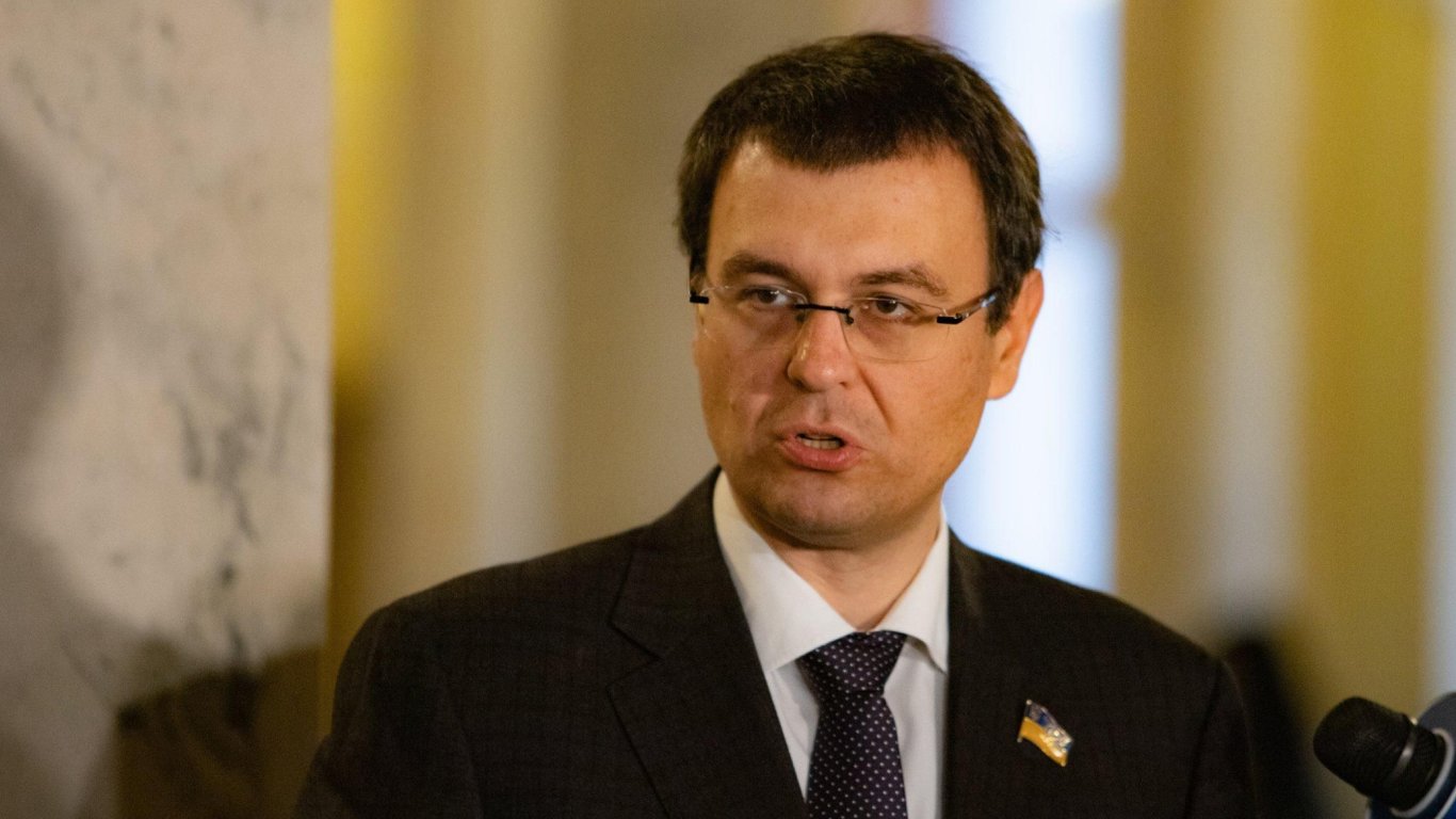 МВФ надасть кредит за умови відмови від фіксованого курсу долара — деталі