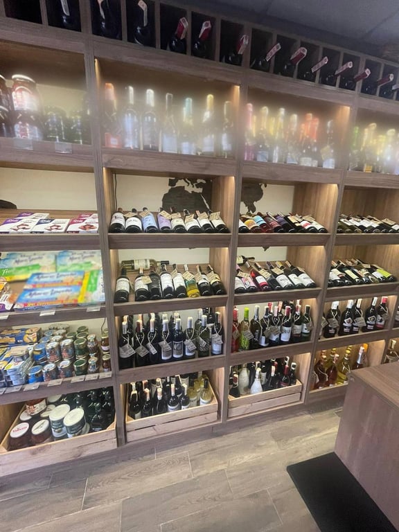 Вилучений безакцизний алкоголь. Фото: ГУНП в Одеській області