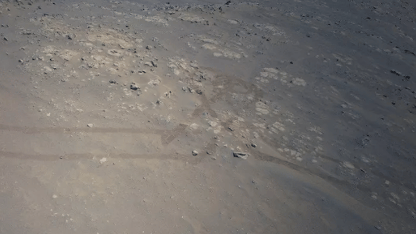 На Марсі з'явилися сліди у формі серця