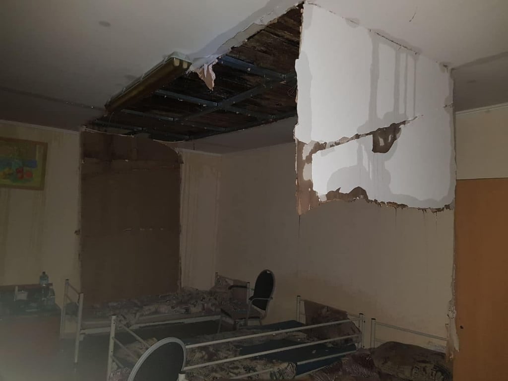 В Одессе обрушилась крыша приюта для пожилых и бездомных людей и затоп