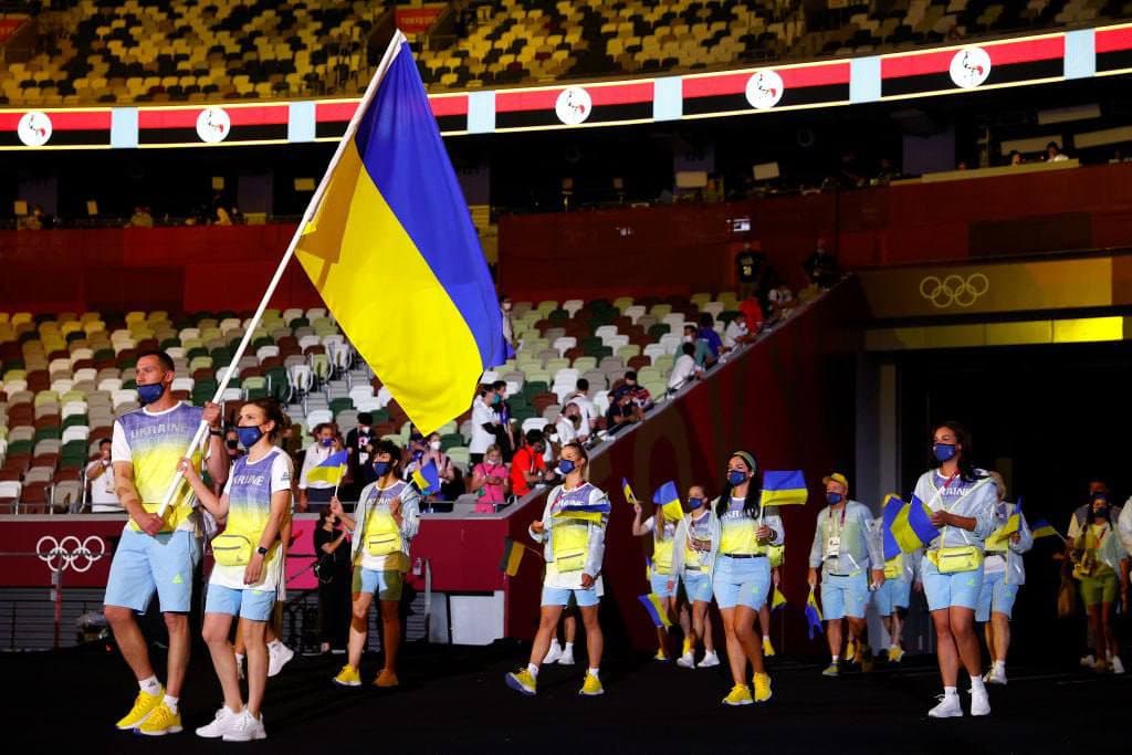 Выход Украины на церемонии открытия Олимпиады-2020