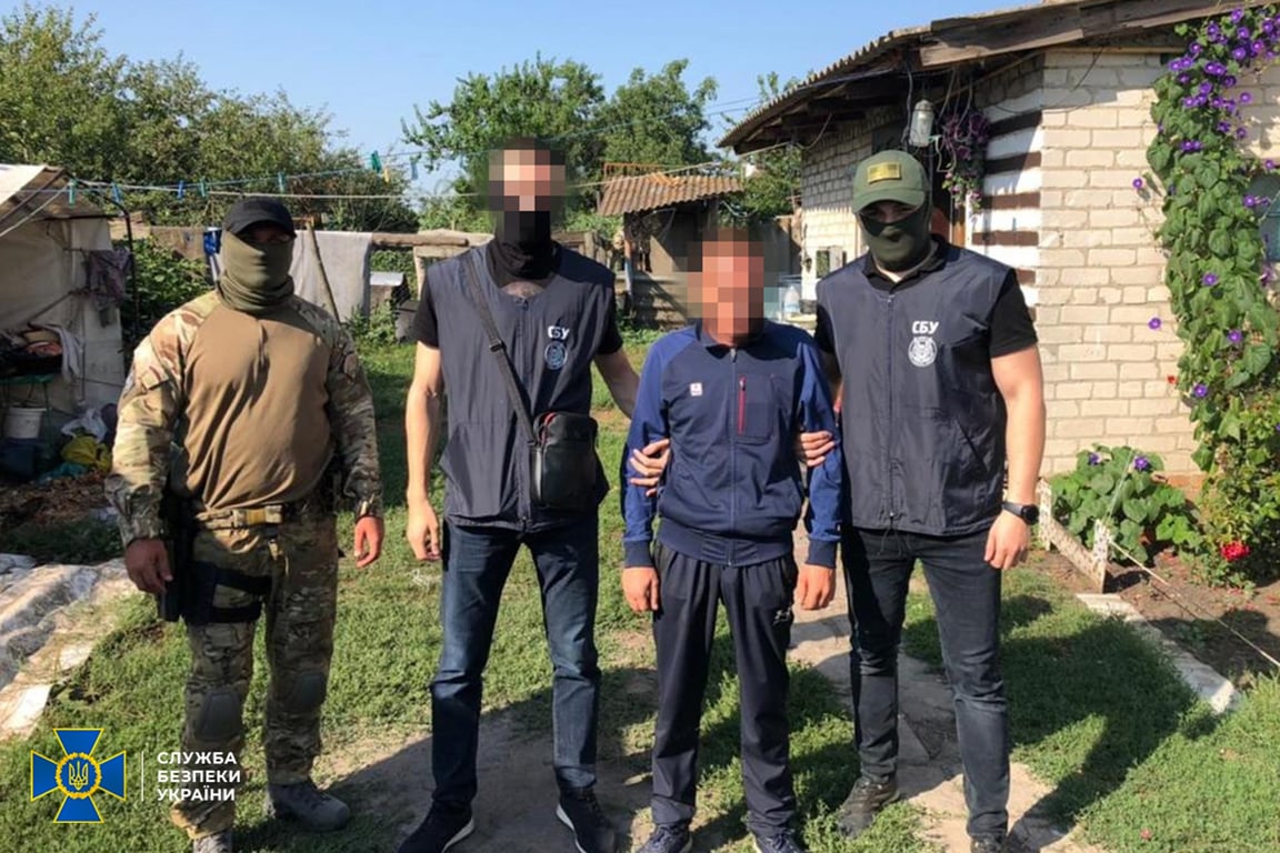Обстрілювали ЗСУ: в Одеській та Харківській областях затримали бойовик
