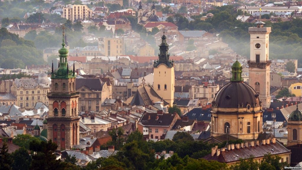 Топ-5 місць в Україні, популярних серед іноземних туристів