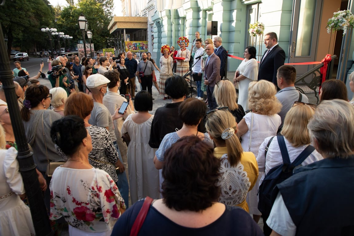 В Одесі після 5 років ремонту відкрився відреставрований український т