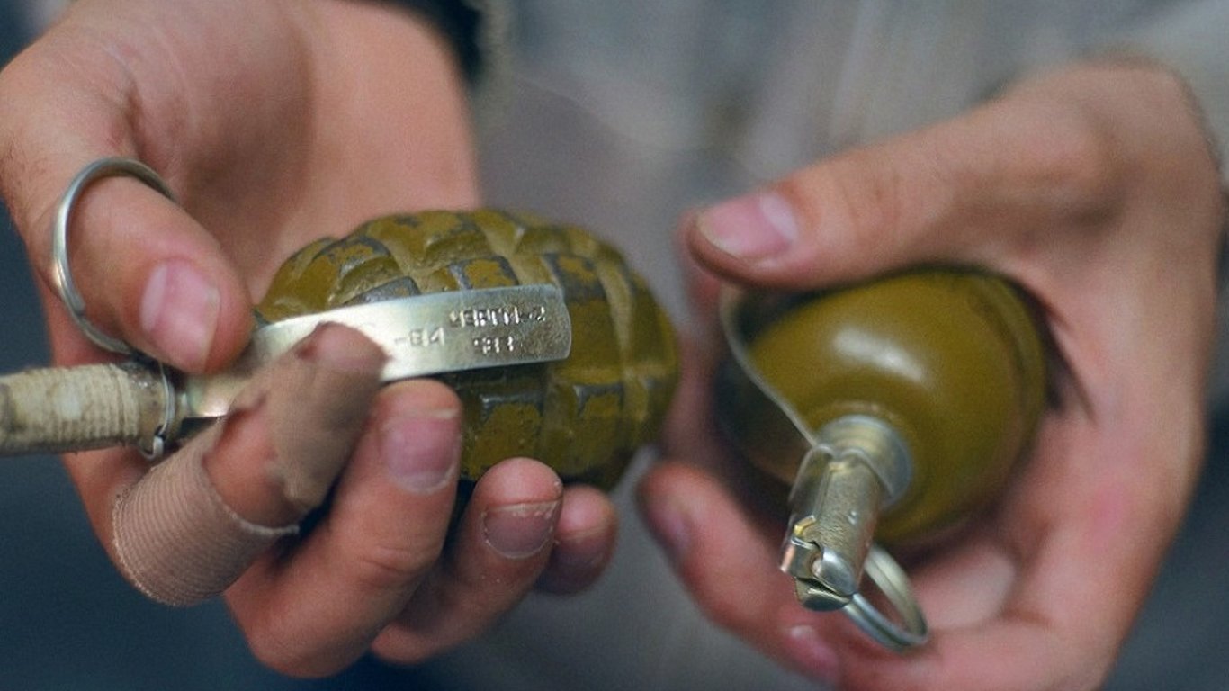 На Одещині чоловік намагався підірвати гранатою трьох односельців