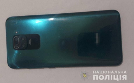 В Одессе на Итальянском бульваре ограбили и избили подростка