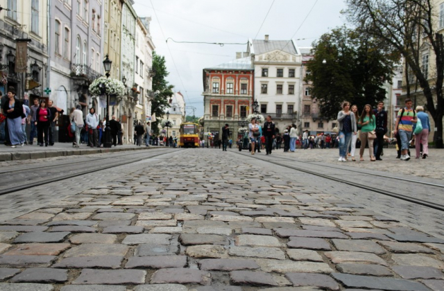 Бруківка Львів