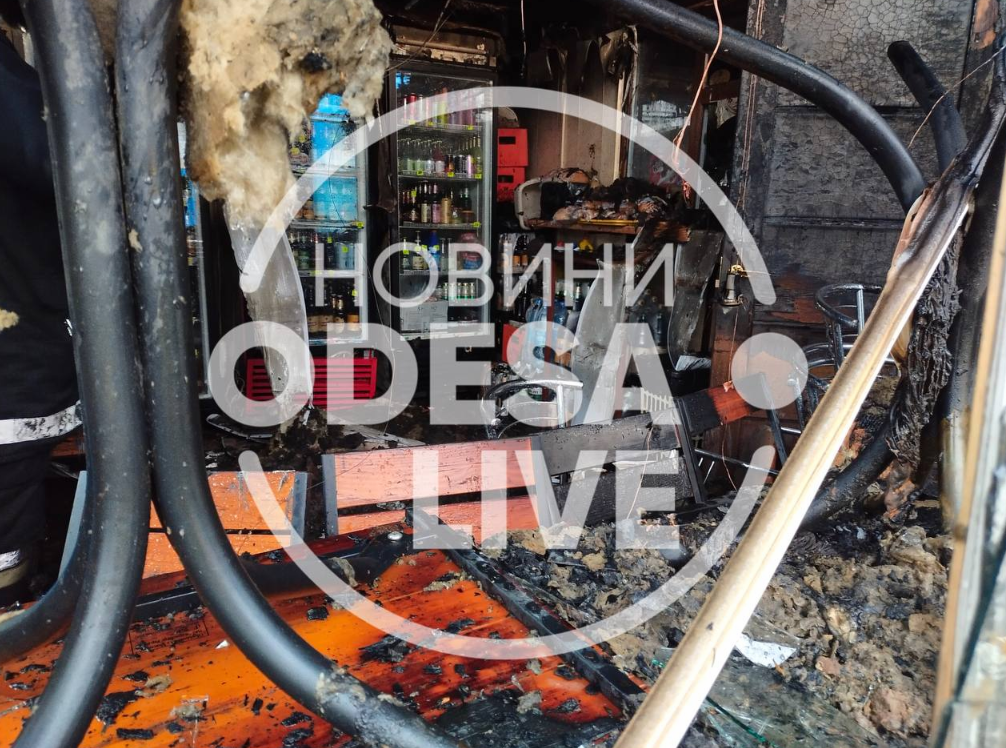 В Одесі поруч з Чумкою згорів МАФ - фото