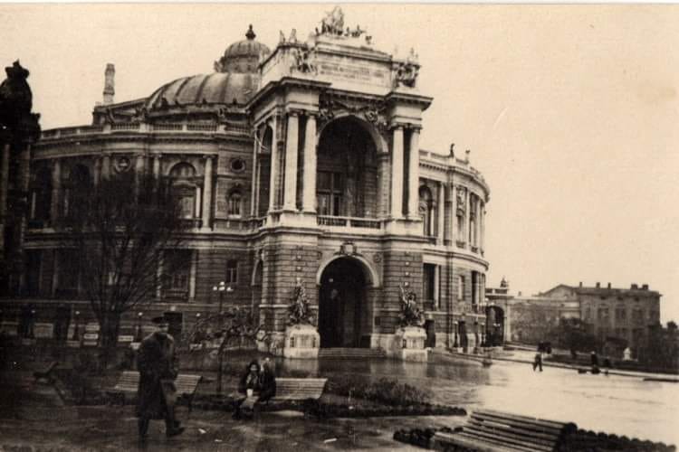 Фото Одеського оперного театру 1955 рік