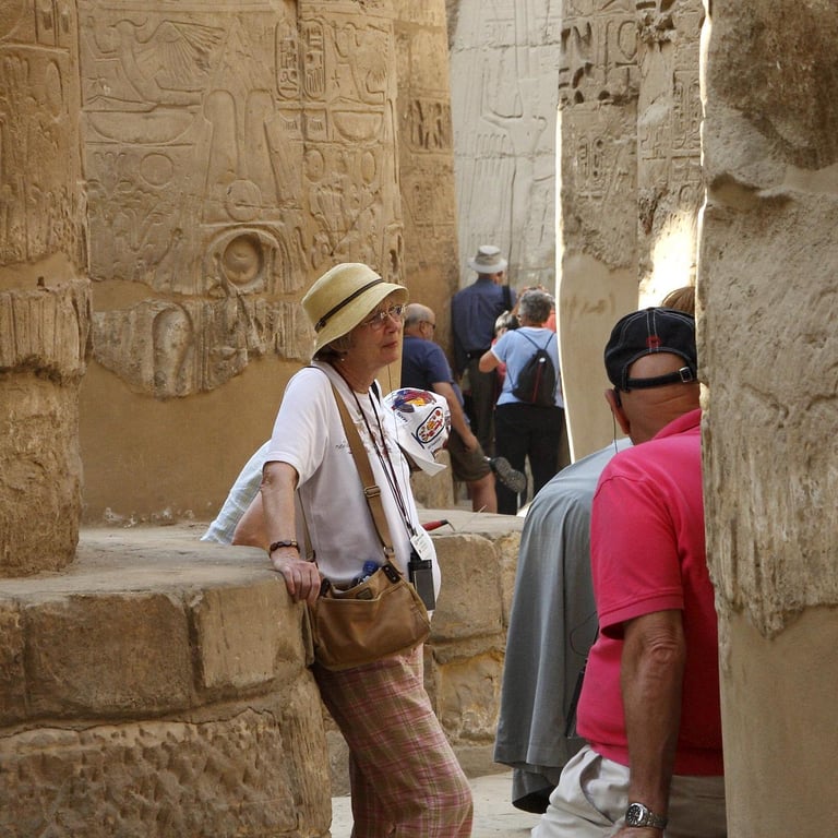 Що не варто одягати в Єгипті чоловікам та жінкам