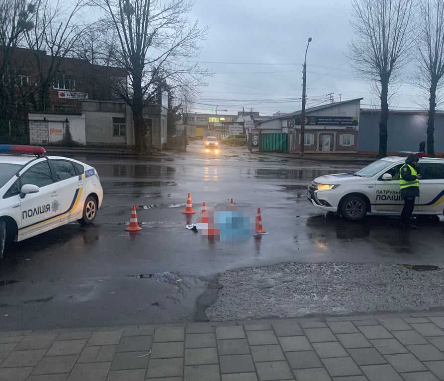 Аварія у Львові - маршрутка протягла труп жінки