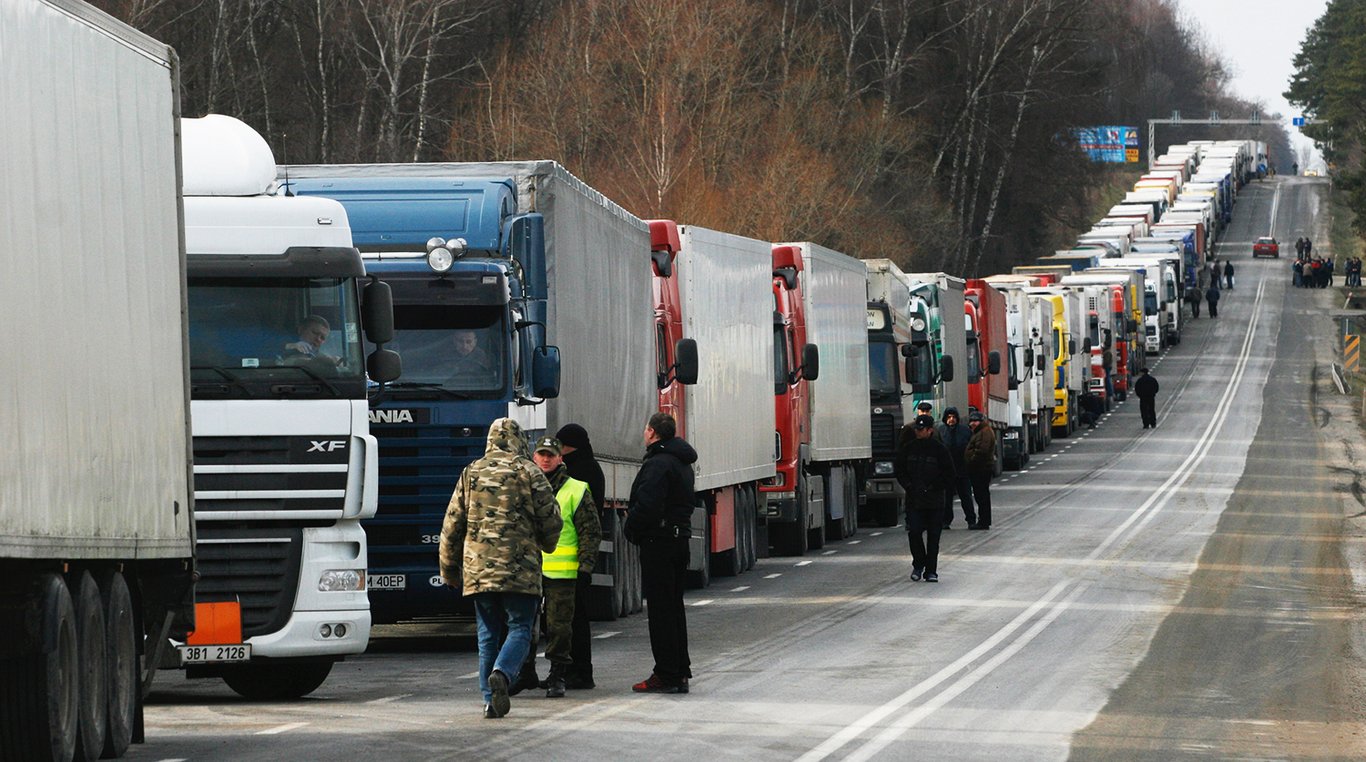 Перевантаження фур, ваговий контроль, українські далекобійники