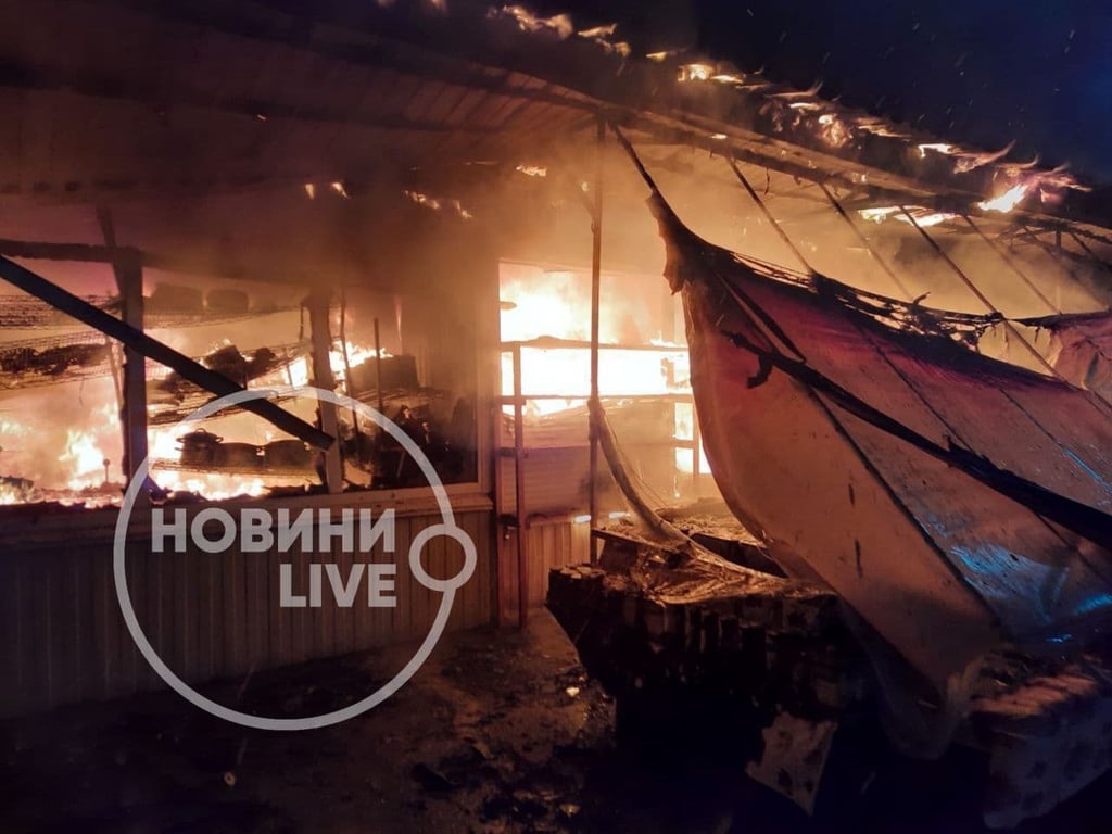 Пожар на рынке в Киеве
