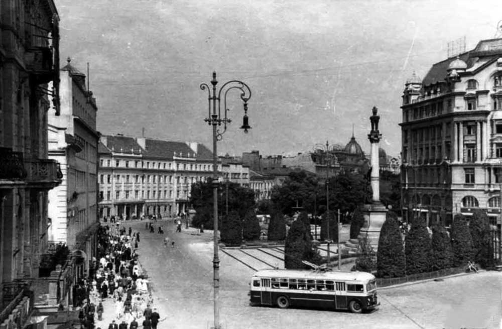 тролейбус, Львов, 1950