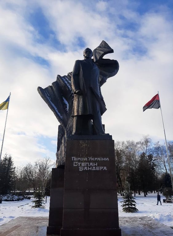 Пам'ятник