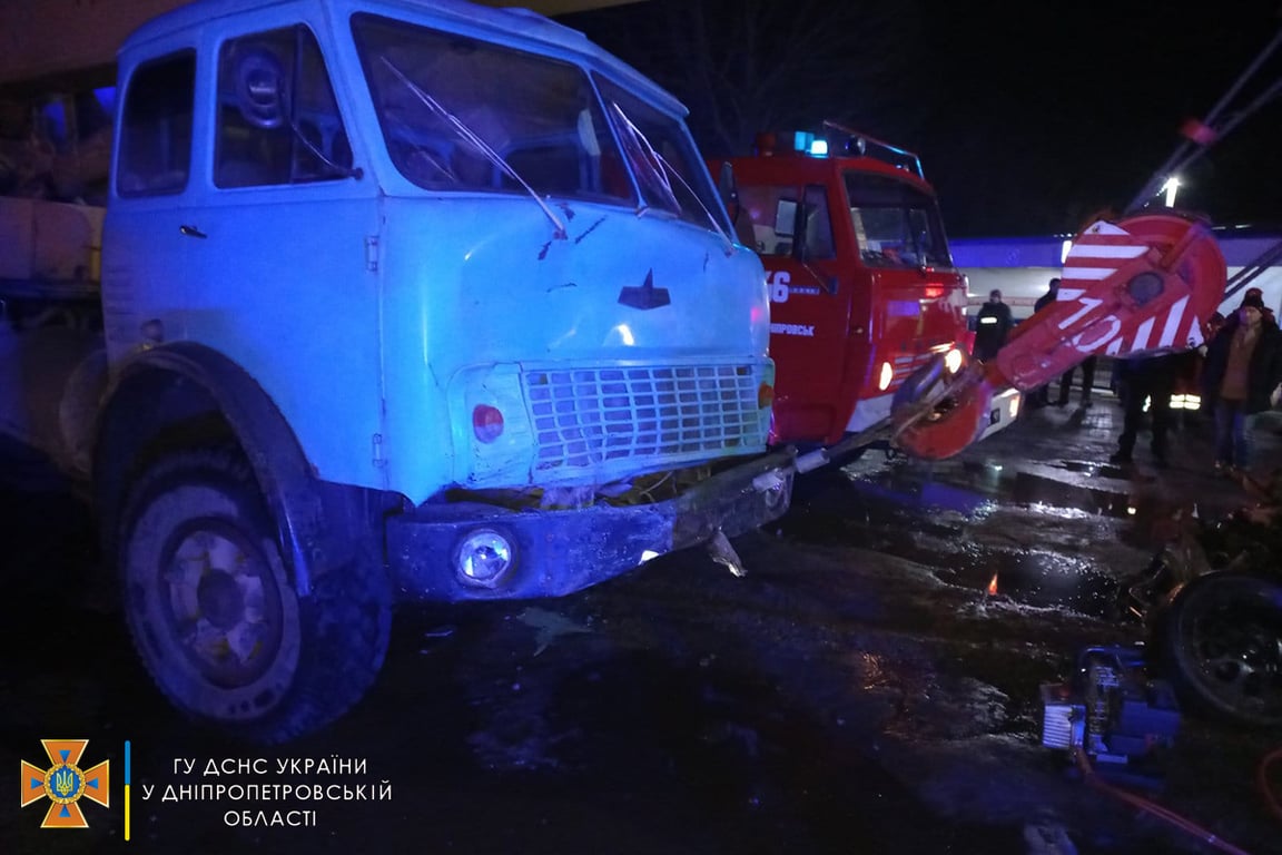 Смертельное столкновение автокрана и авто на Днепропетровщине