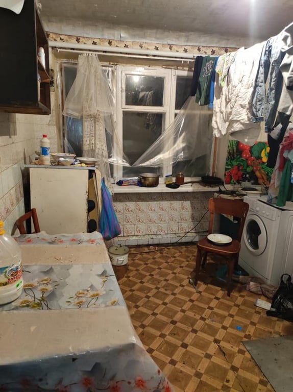 В Харьковской области мать держала детей без еды и в холоде