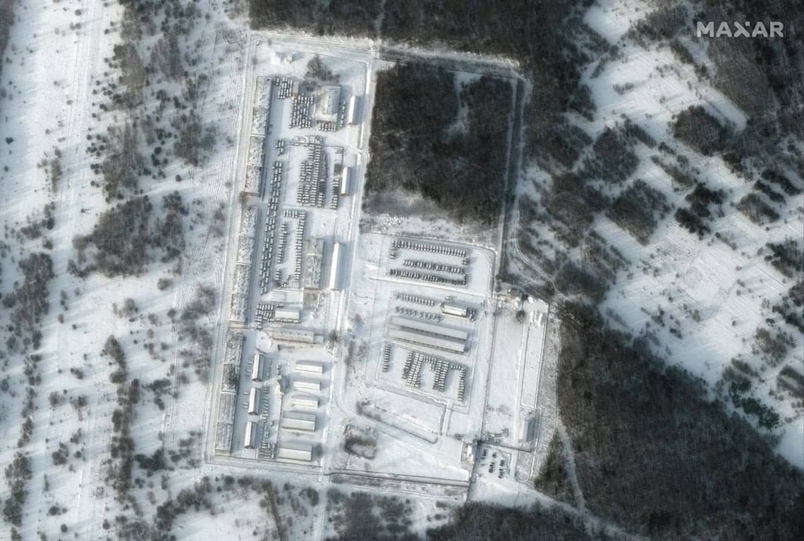 Спутниковые снимки армии РФ у границы Украины