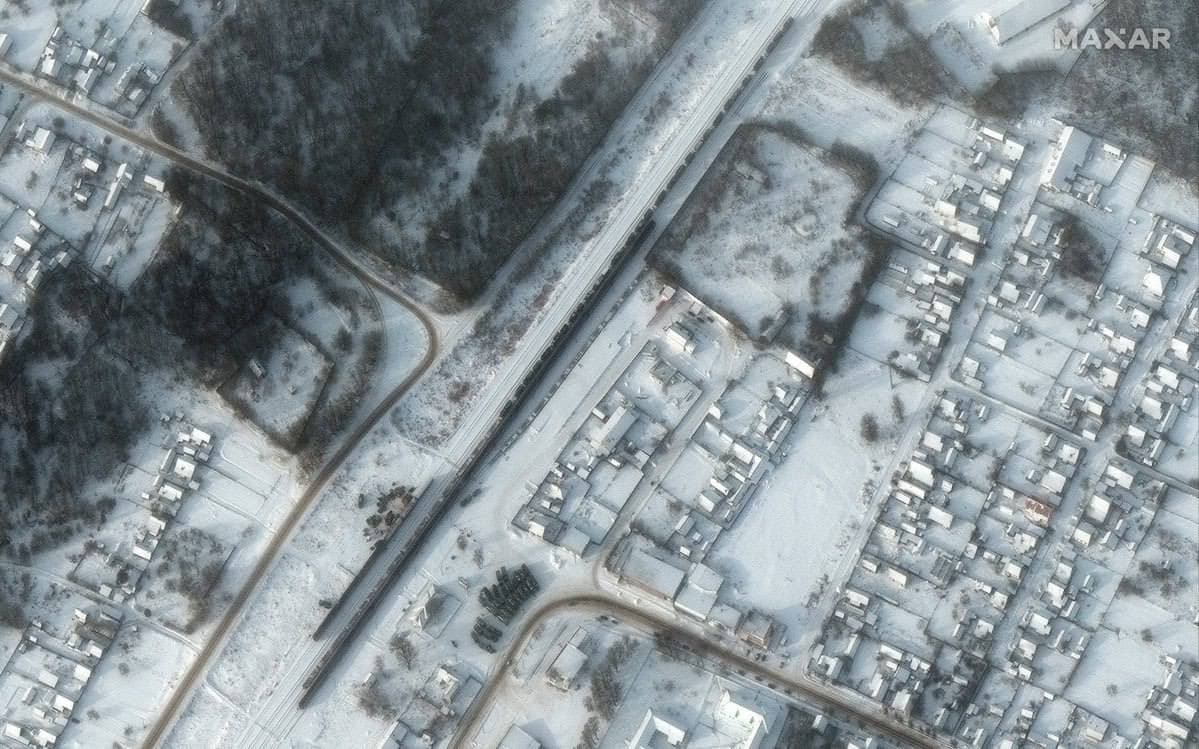 Спутниковые снимки армии РФ у границы Украины