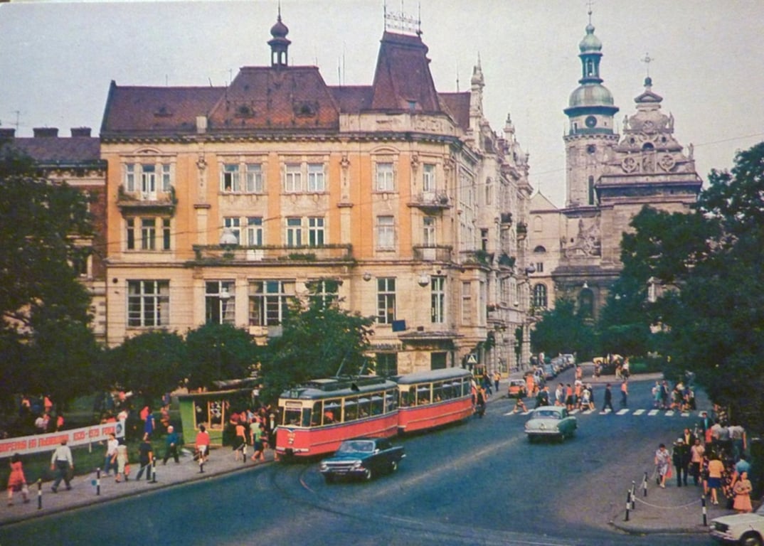 Як курсували трамваї Львова раніше