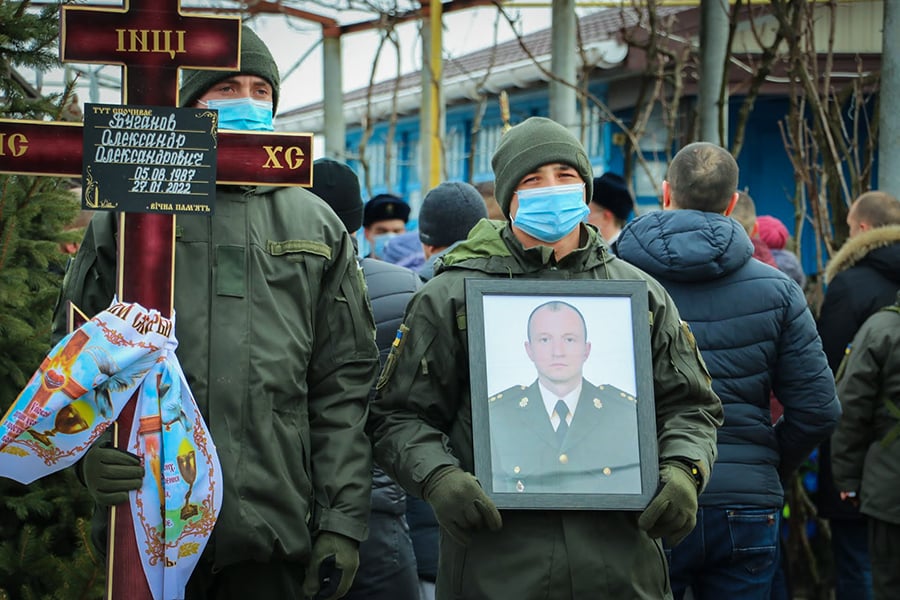 В Днепре солдат расстрелял сослуживцев