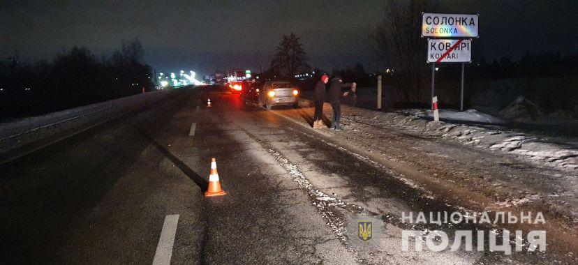 На Львівщині водій на смерть збив чоловіка