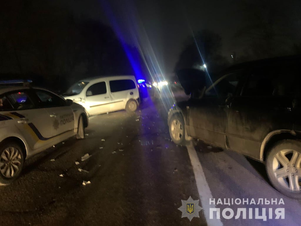 На Львівщині зіштовхнулися дві машини